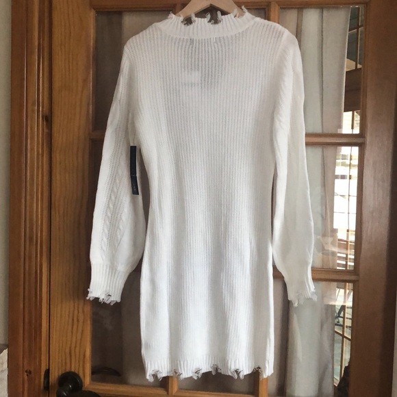Almost Famous distressed sweater dress size Small - Picture 3 of 4